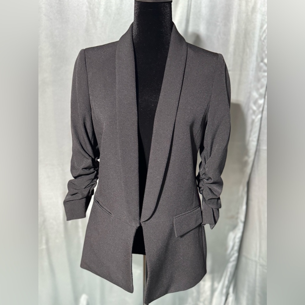 Tahari blazer